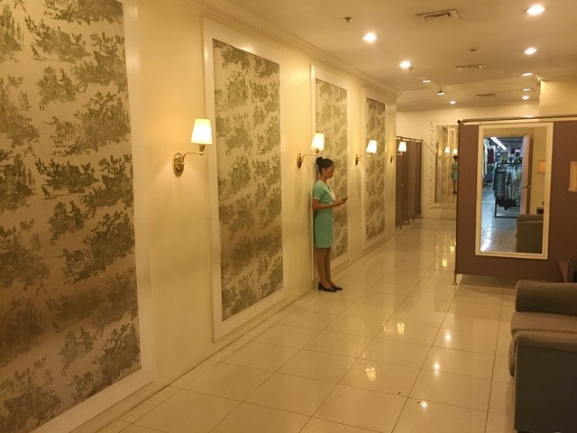 Fitting Room2