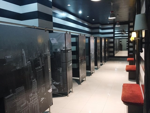 Fitting Room5